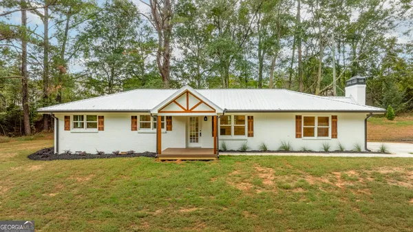 $400,000 | 237 Academy Street, Pendergrass, GA 30567