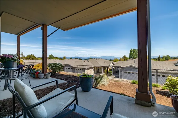 $435,000 | 3706 Portage Lane, Unit 102, Anacortes, WA 98221