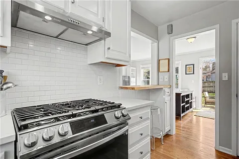 $435,000 | 2711 West 73rd Terrace, Prairie Village, KS 66208