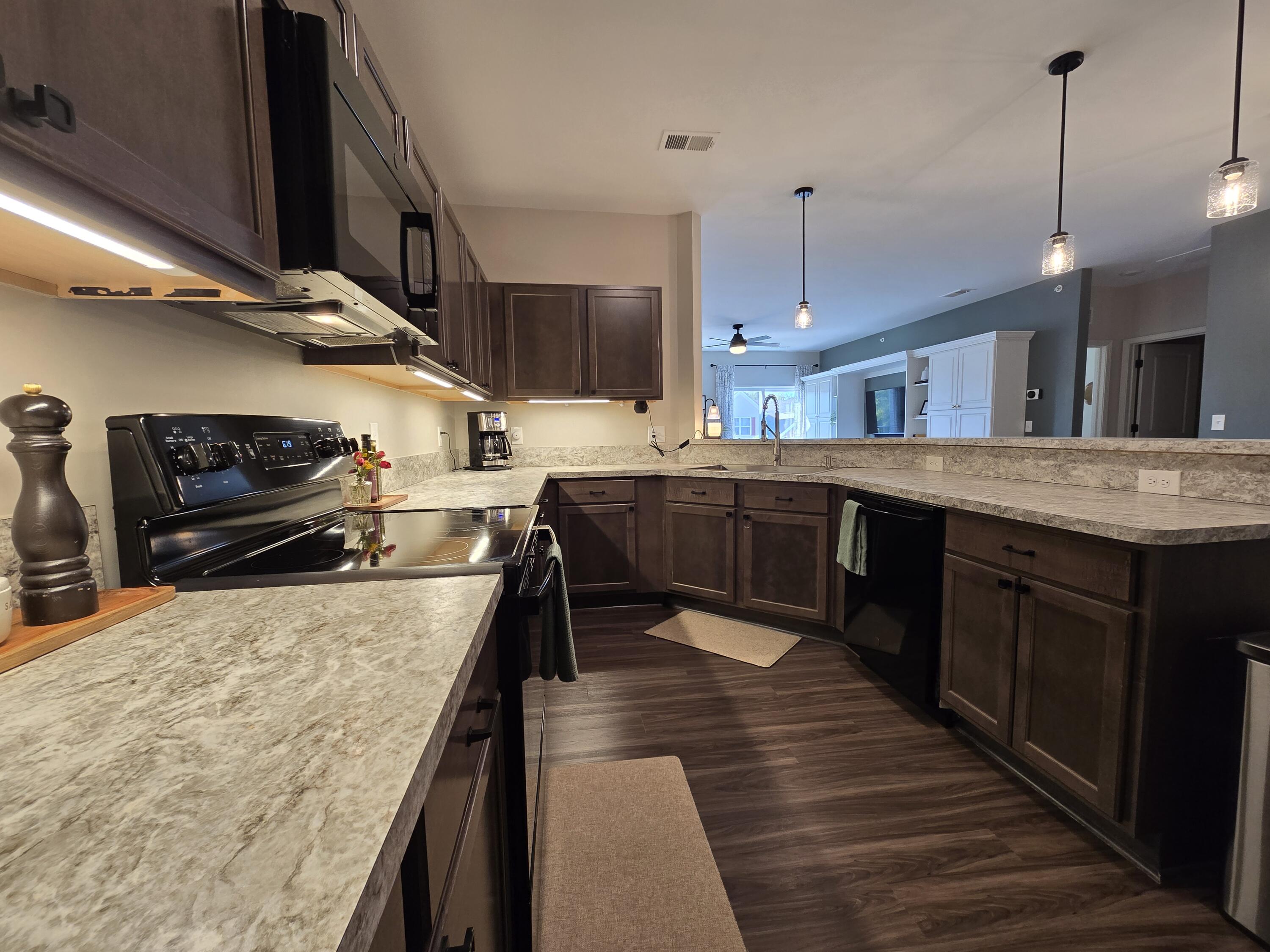 9912 Ridge Run Street Howell, MI 48855 - Photo 20 of 47 20