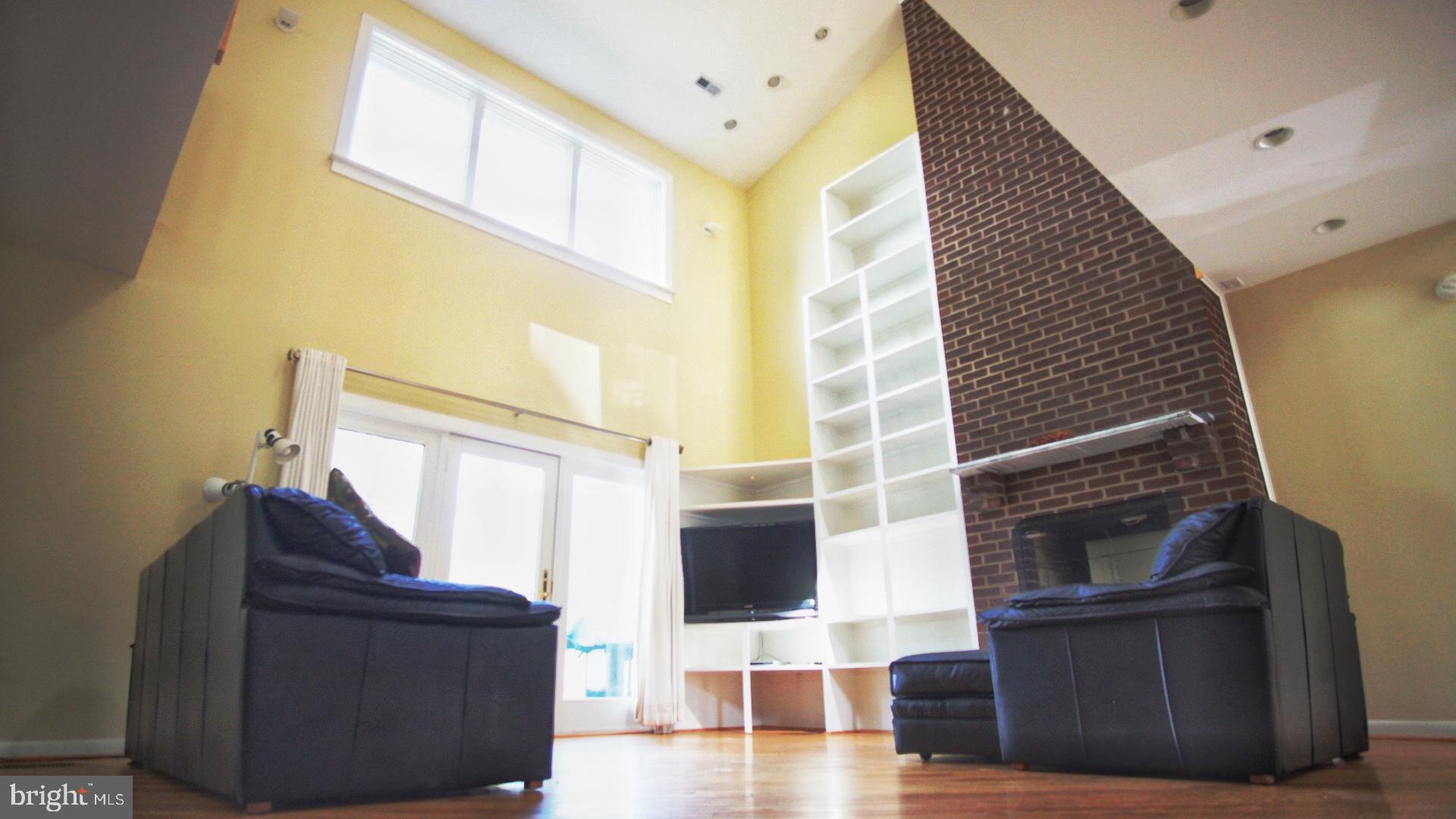 13316 Berkeley Road Orange, VA 22960 - Photo 43 of 44 Family Room with Cathedral ceiling