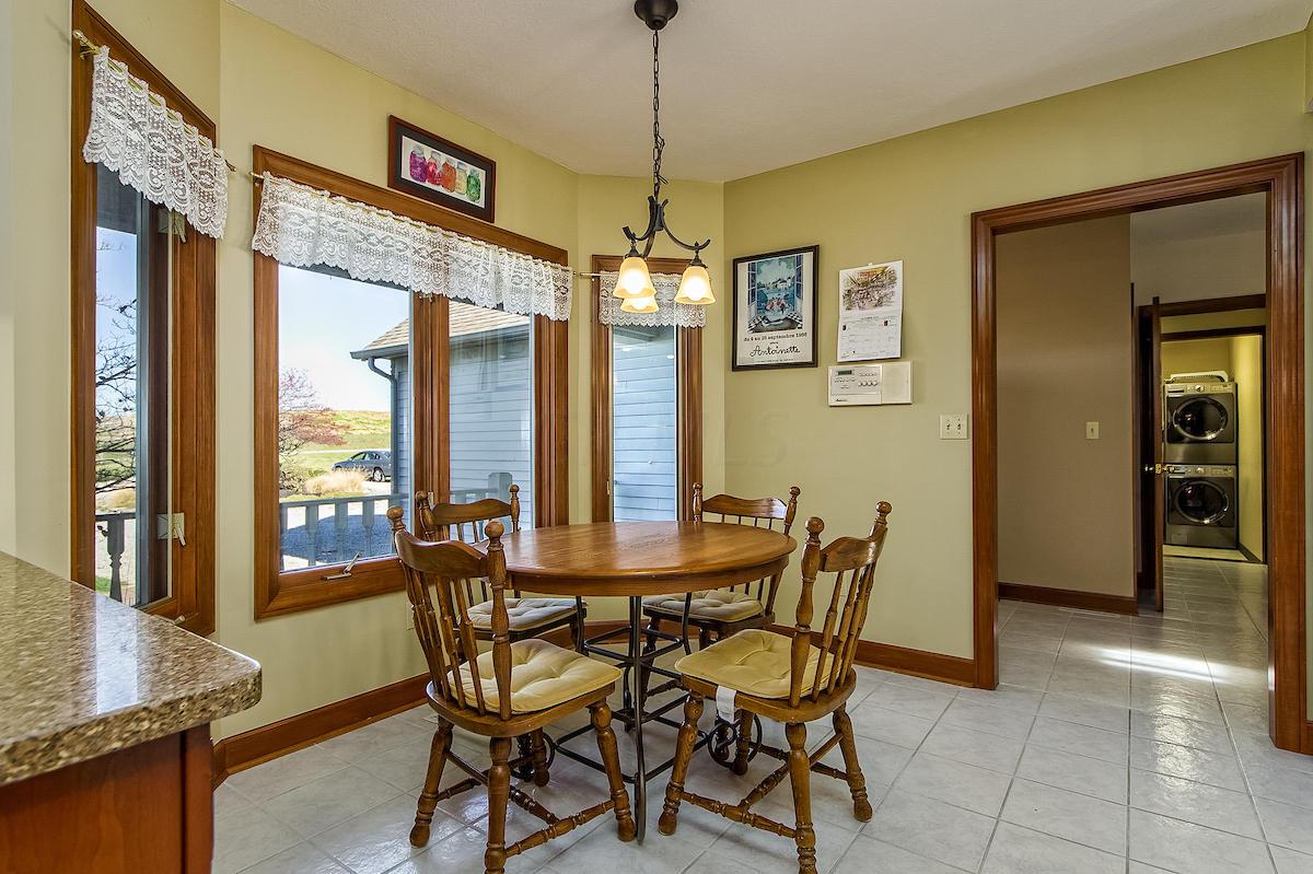 11175 Reussner Road Southwest Pataskala, OH 43062 - Photo 10 of 28