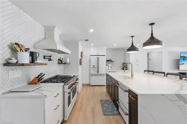 $25,000 | 4222 Crayton Road, Naples, FL 34103