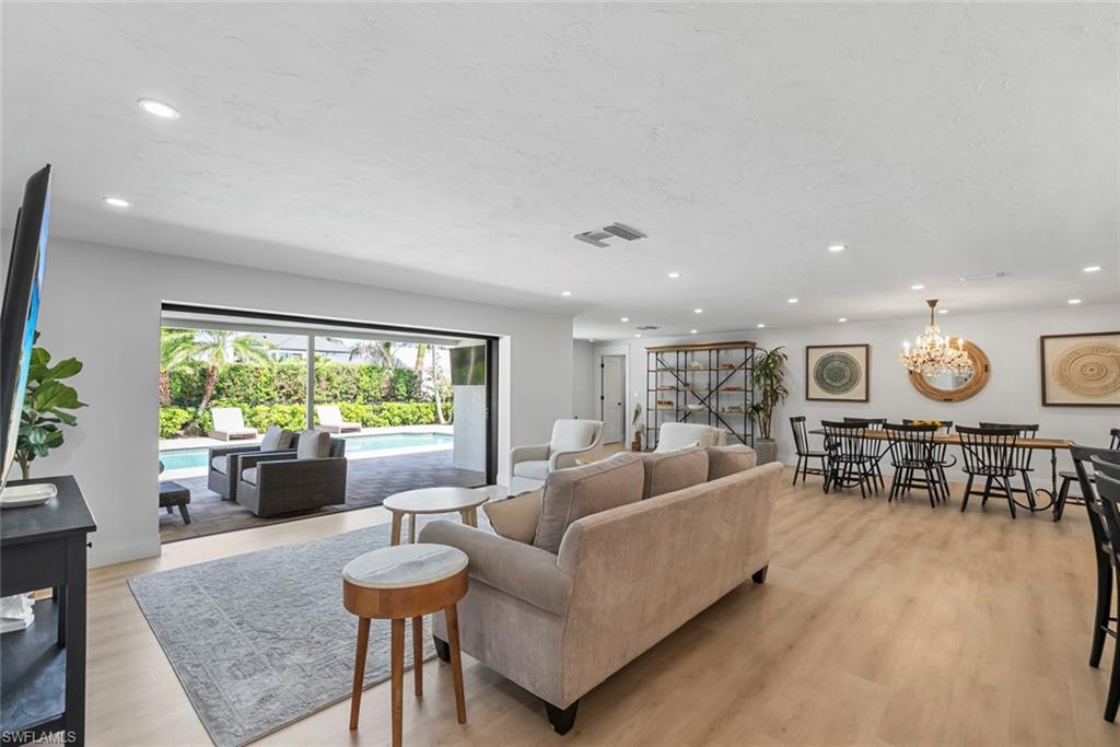 4222 Crayton Road Naples, FL 34103 - Photo 19 of 46