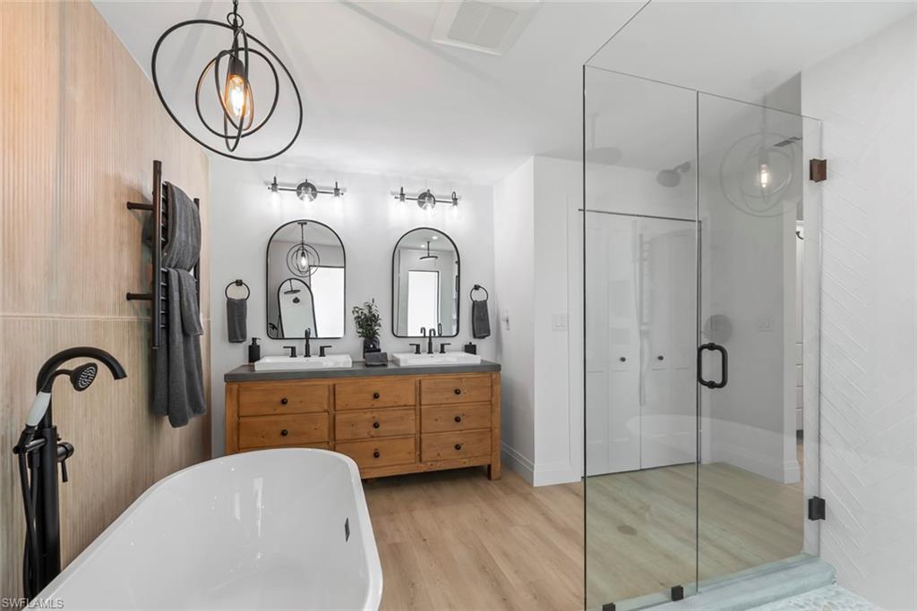 4222 Crayton Road Naples, FL 34103 - Photo 30 of 46