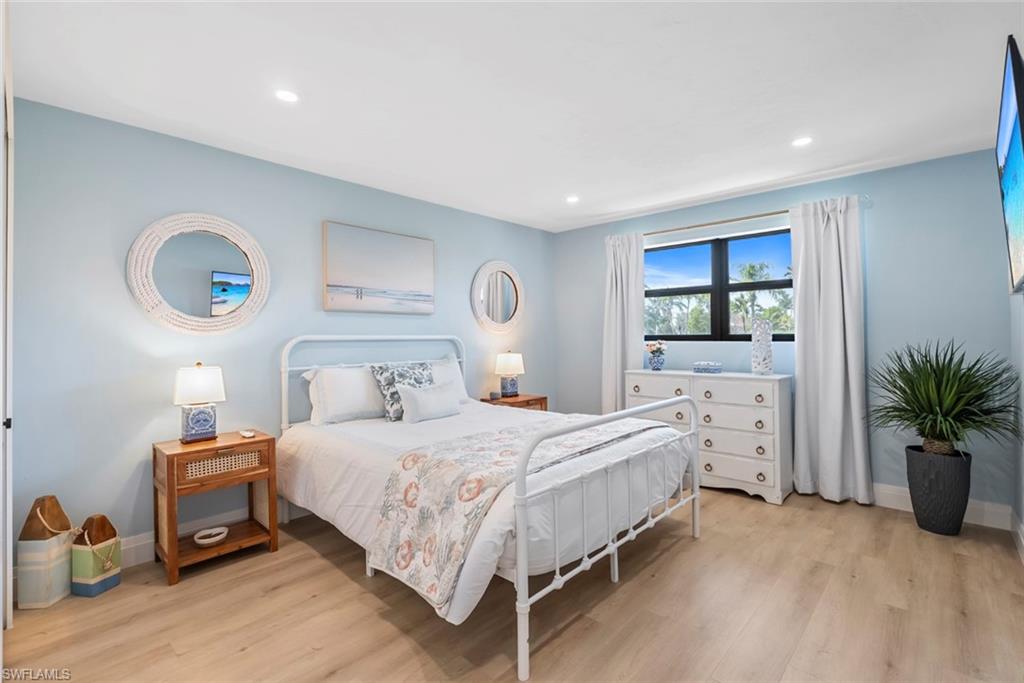 4222 Crayton Road Naples, FL 34103 - Photo 35 of 46