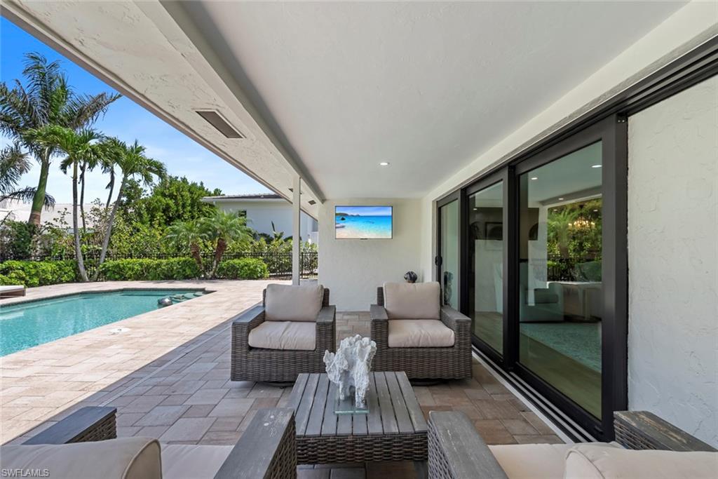 4222 Crayton Road Naples, FL 34103 - Photo 37 of 46