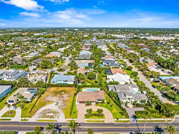 $25,000 | 4222 Crayton Road, Naples, FL 34103