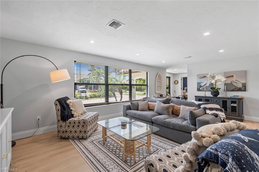 4222 Crayton Road Naples, FL 34103 - Photo 9 of 46