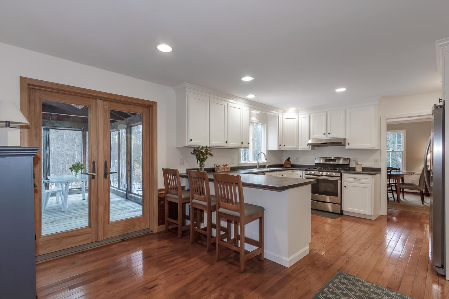 98 Christian Hill Road Amherst, NH 03031 - Photo 4 of 40