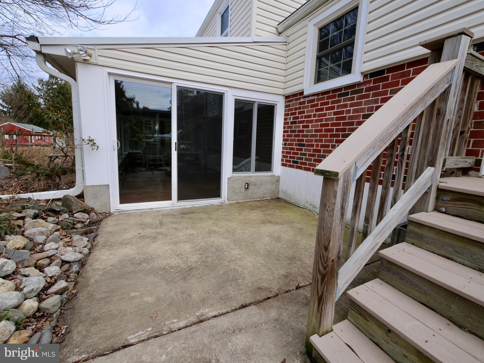 606 Cambridge Road Brookhaven, PA 19015 - Photo 4 of 21 patio
