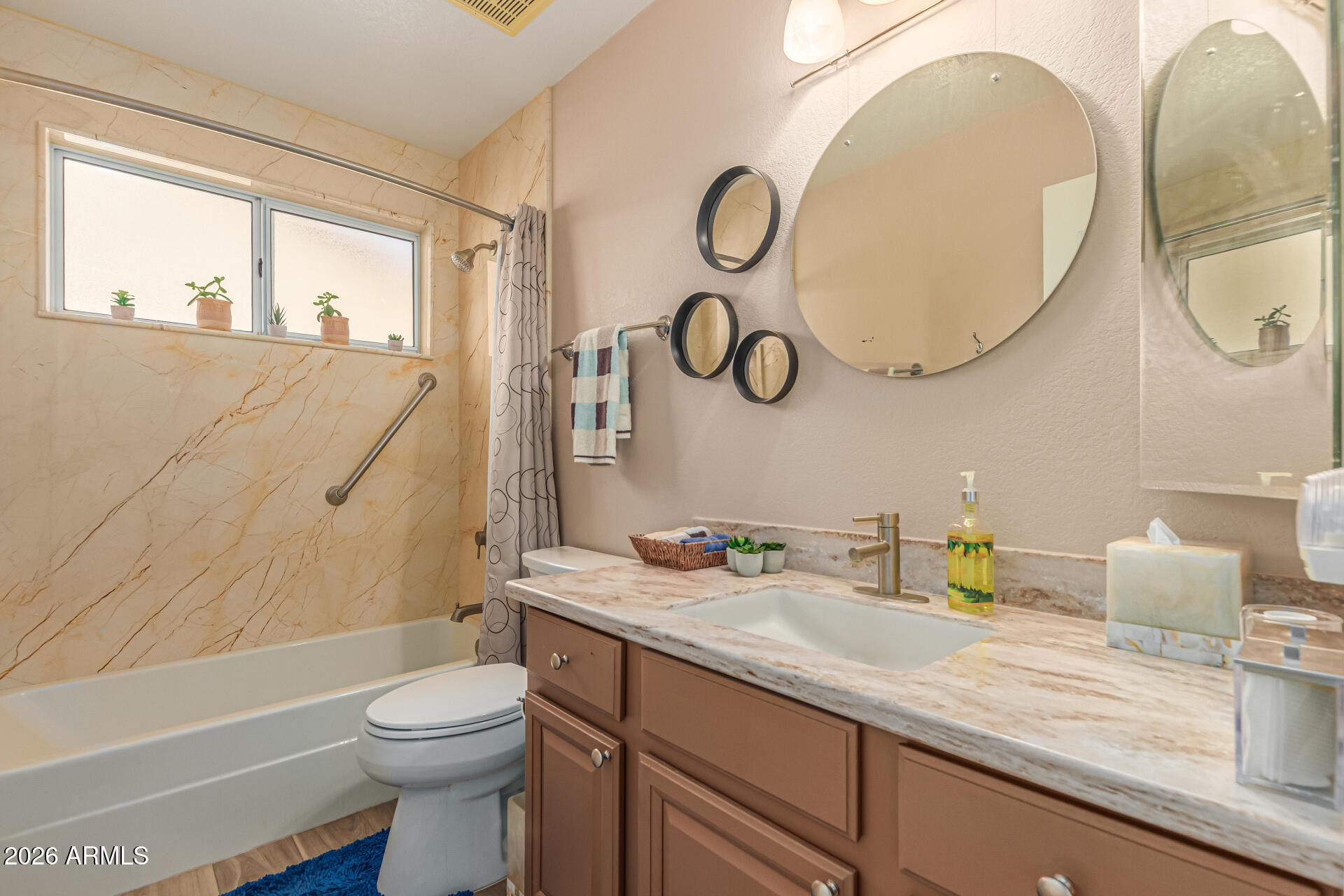 8313 West Marco Polo Road Peoria, AZ 85382 - Photo 22 of 31 Hall Bathroom