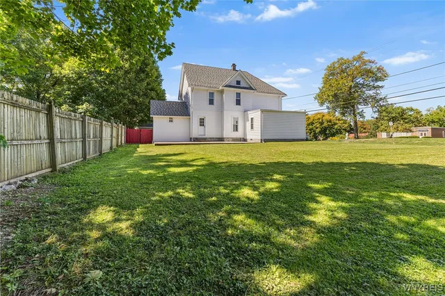 $325,000 | 6882 Boston Cross Road, Boston, NY 14025