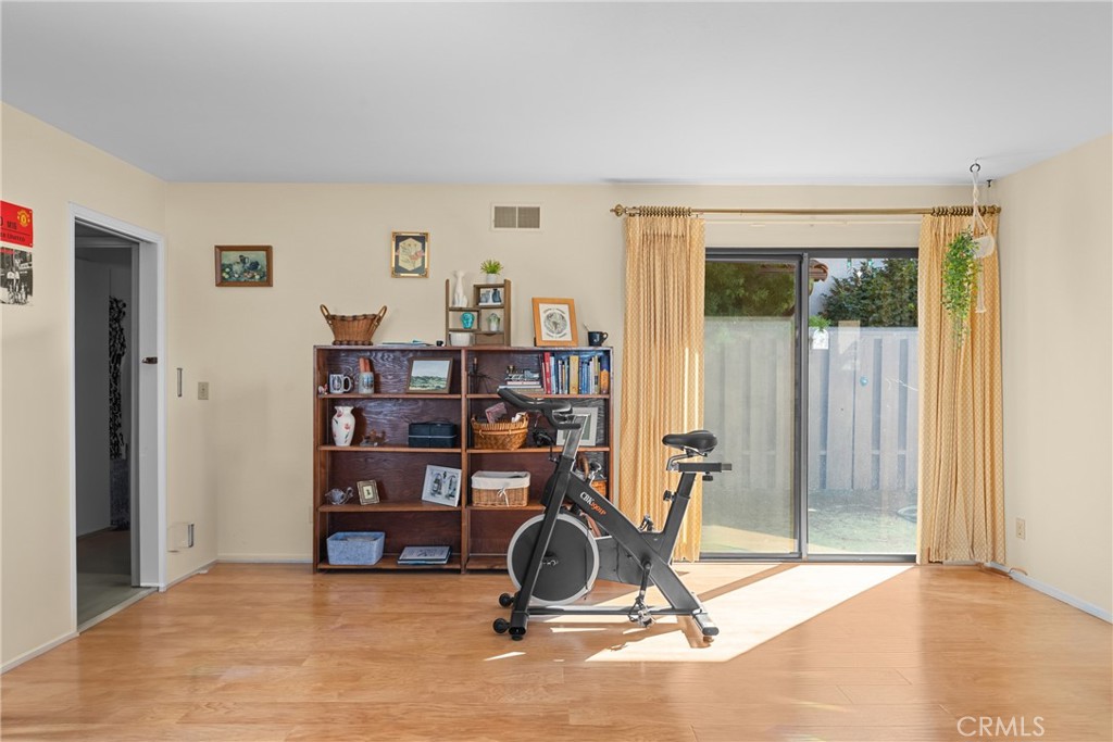 166 Tallyho Road Santa Maria, CA 93455 - Photo 14 of 46 Breakfast Area & Bonus Room