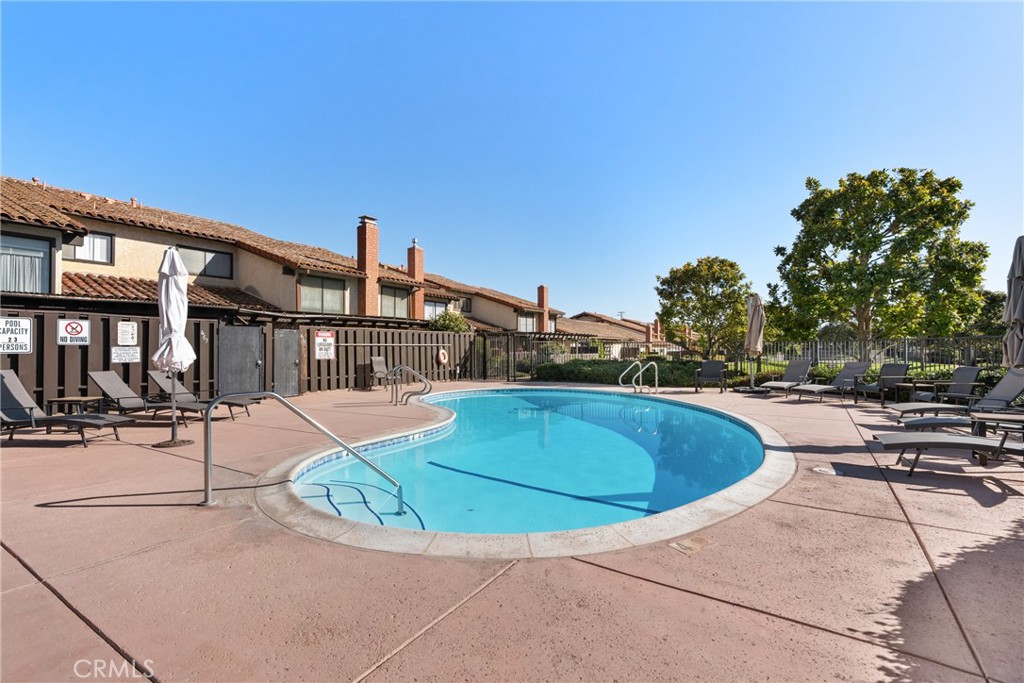 166 Tallyho Road Santa Maria, CA 93455 - Photo 40 of 46 Association Swimming Pool