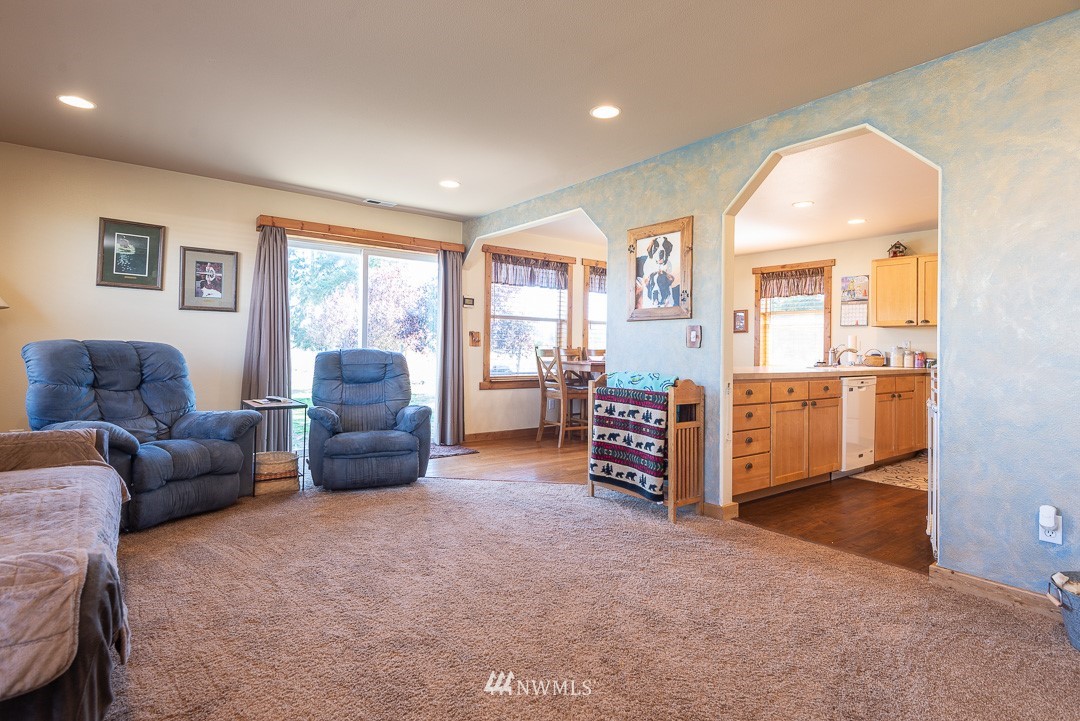 10440 Grove Road Southeast Yelm, WA 98597 - Photo 11 of 25 Gallery Image 11