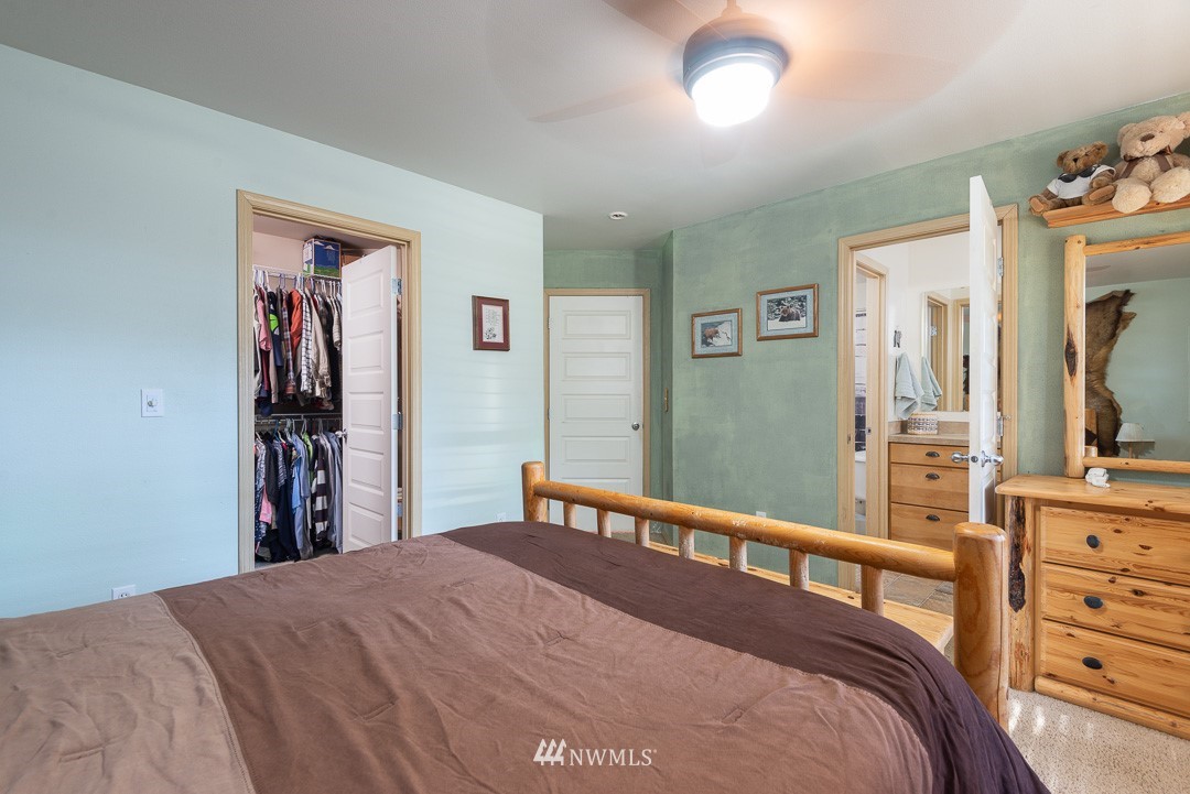 10440 Grove Road Southeast Yelm, WA 98597 - Photo 15 of 25 Gallery Image 15