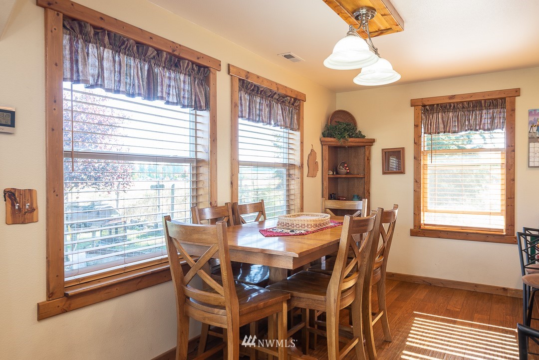 10440 Grove Road Southeast Yelm, WA 98597 - Photo 4 of 25 Gallery Image 4