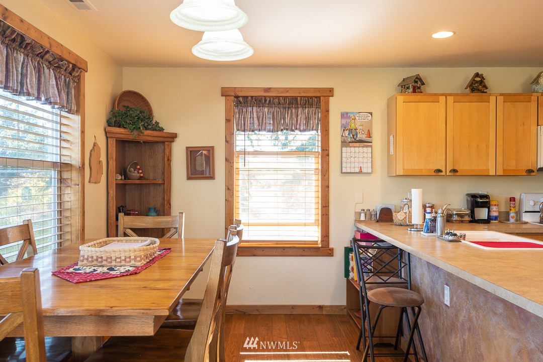 10440 Grove Road Southeast Yelm, WA 98597 - Photo 5 of 25 Gallery Image 5