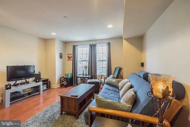 $379,900 | 2044 North 18th Street, Philadelphia, PA 19121