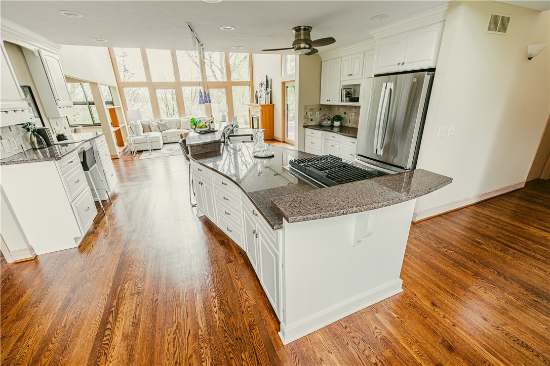 243 Inspiration Point Road Webster, NY 14580 - Photo 9 of 44