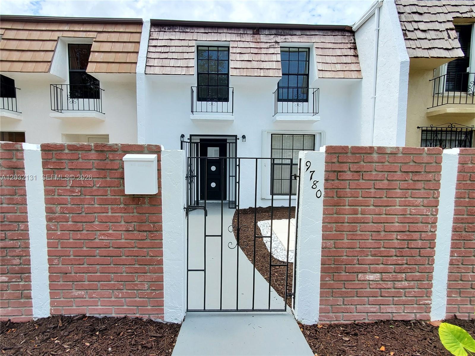 9780 Southwest 92nd Terrace Miami, FL 33176 - Photo 3 of 48