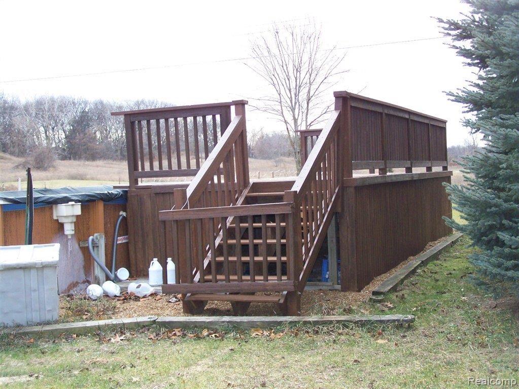 1294 Peavy Road Howell, MI 48843 - Photo 26 of 28 NICE DECK FOR SUNNING
