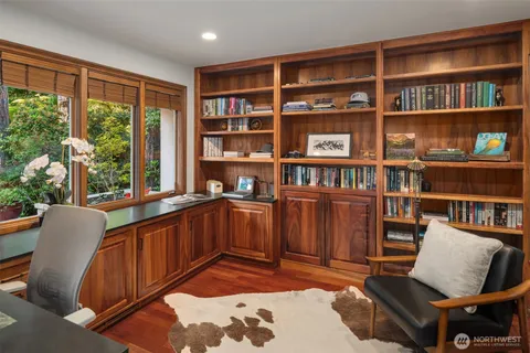 $3,850,000 | 4889 Forest Avenue Southeast, Mercer Island, WA 98040
