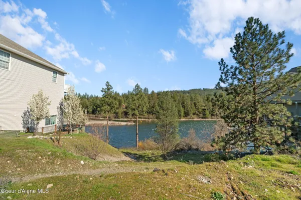 $360,000 | 695 South Majestic View Drive, Post Falls, ID 83854