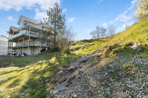 $360,000 | 695 South Majestic View Drive, Post Falls, ID 83854