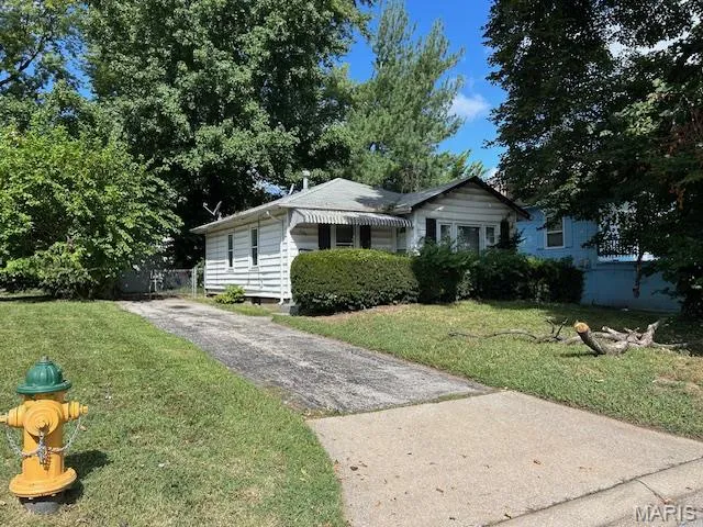 $59,900 | 6153 Hancock Avenue, Berkeley, MO 63134