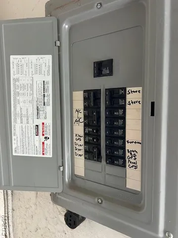 $59,900 | 6153 Hancock Avenue, Berkeley, MO 63134