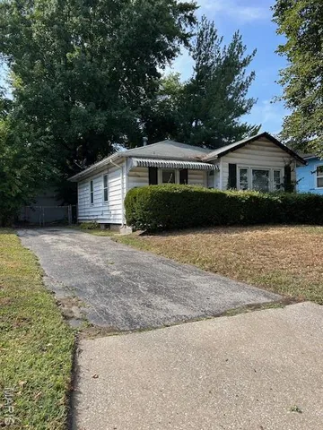 $59,900 | 6153 Hancock Avenue, Berkeley, MO 63134