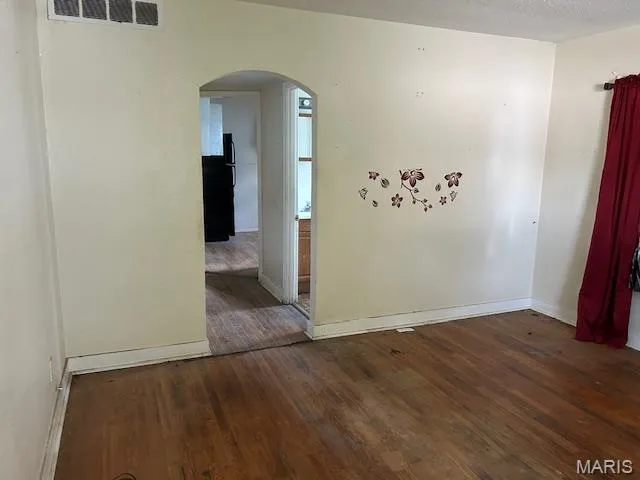 $59,900 | 6153 Hancock Avenue, Berkeley, MO 63134