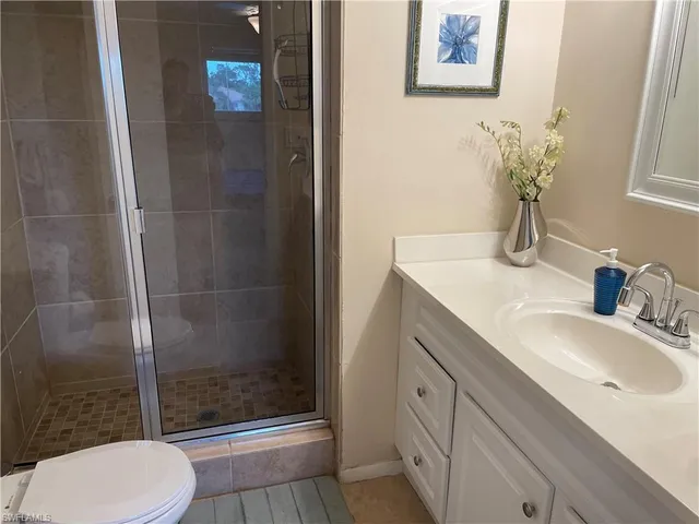 $1,650 | 200 Forest Lakes Boulevard, Unit 302, Naples, FL 34105