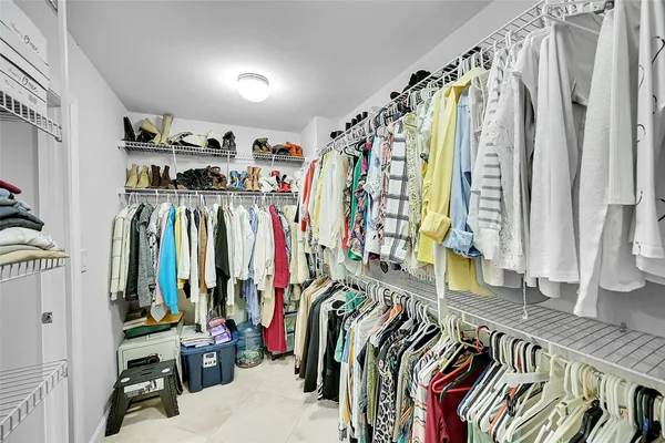 $648,788 | 2900 Northeast 14th Street Causeway, Unit 304, Pompano Beach, FL 33062