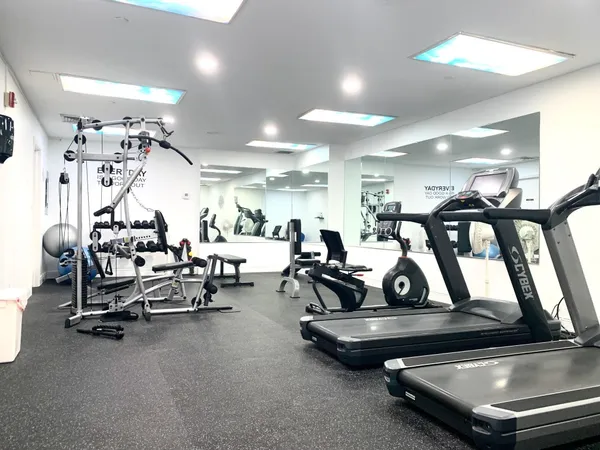 $648,788 | 2900 Northeast 14th Street Causeway, Unit 304, Pompano Beach, FL 33062