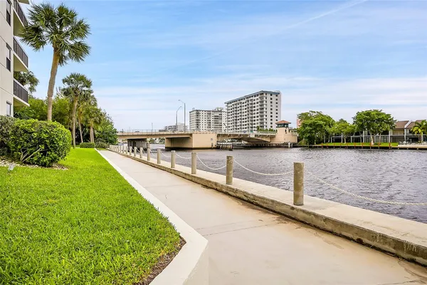 $648,788 | 2900 Northeast 14th Street Causeway, Unit 304, Pompano Beach, FL 33062