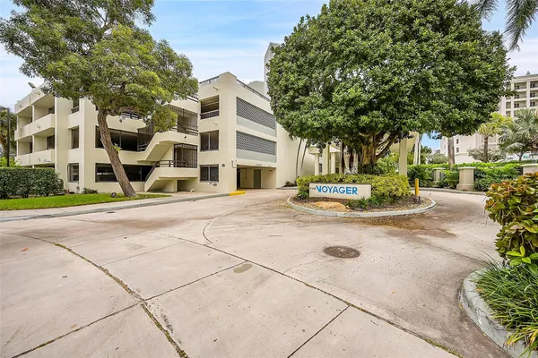 $648,788 | 2900 Northeast 14th Street Causeway, Unit 304, Pompano Beach, FL 33062