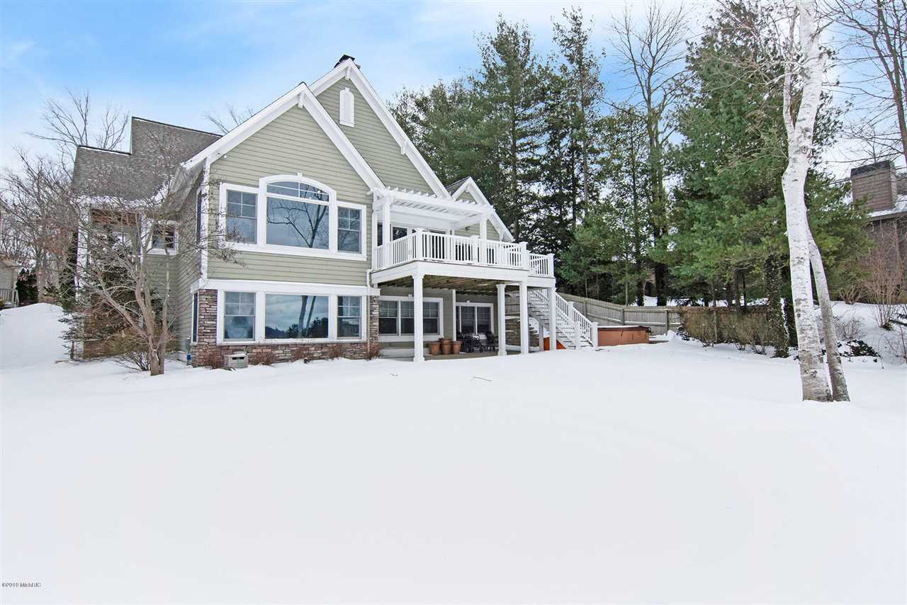 393 3rd Street Spring Lake, MI 49456 - Photo 9 of 45
