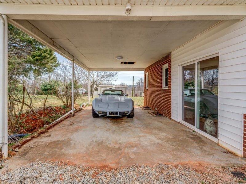 2331 Callaway Road Rocky Mount, VA 24151 - Photo 20 of 26 a view of car garage
