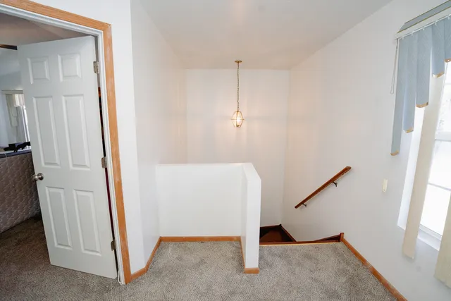 $290,000 | 68 Freesia Drive, Romeoville, IL 60446