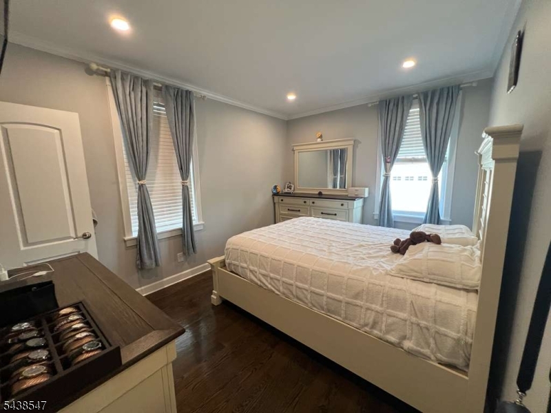 736 Pennington Street Elizabeth, NJ 07202 - Photo 8 of 31