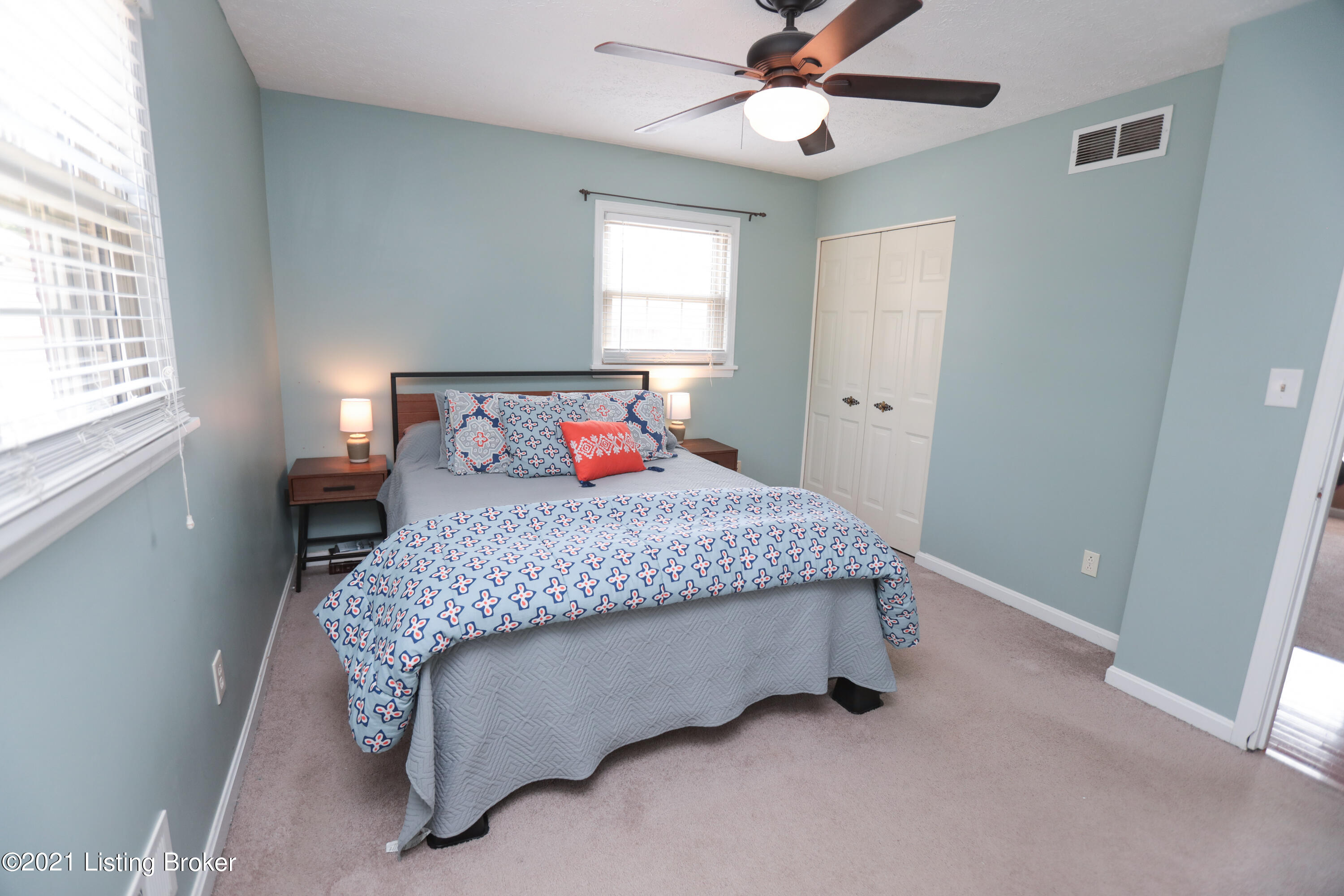 8208 Rochelle Road Louisville, KY 40228 - Photo 9 of 22 Rochelle-120
