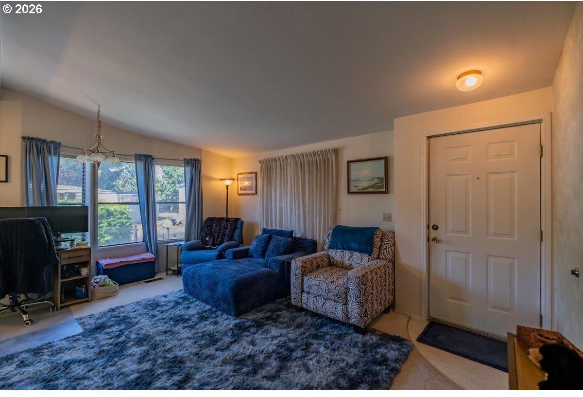 4915 Swegle Road Northeast, Unit 13 Salem, OR 97301 - Photo 5 of 28 Gallery Image 5