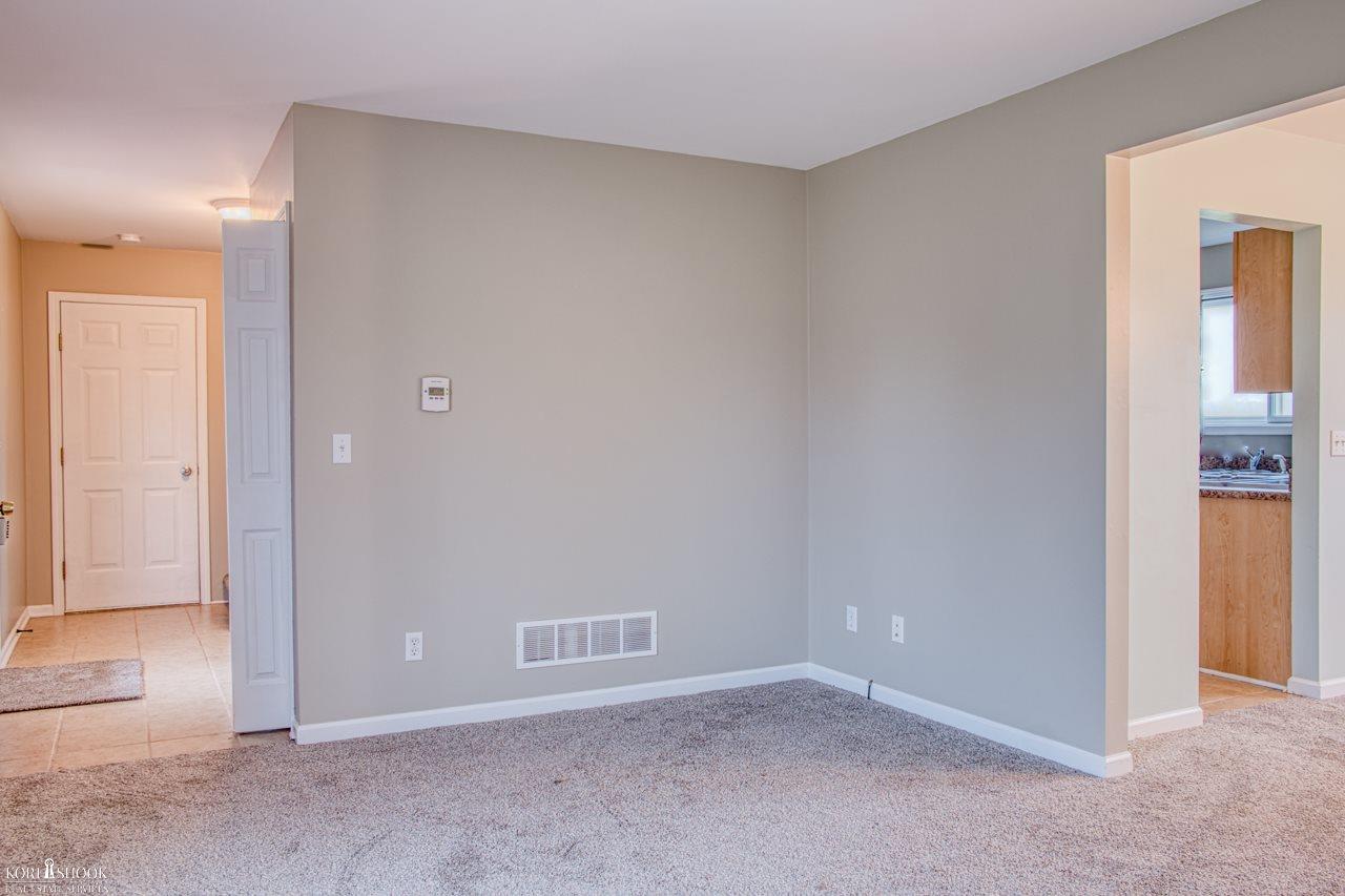 5685 South State Road Durand, MI 48429 - Photo 4 of 30 50027426-3.JPG