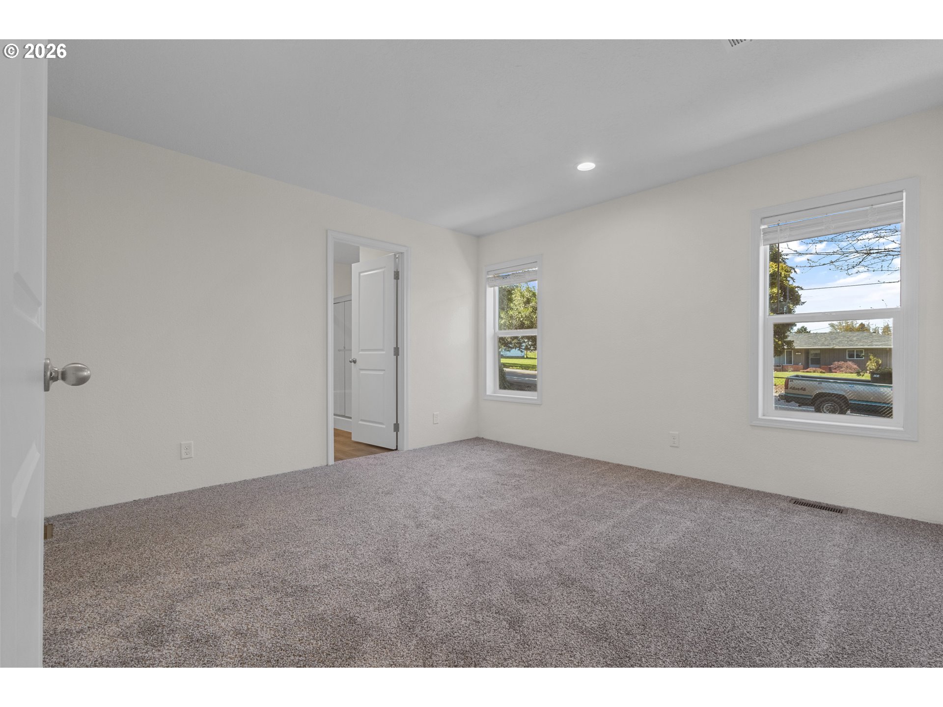 365 Mountain View Road Sweet Home, OR 97386 - Photo 24 of 32 a view of an empty room with a window