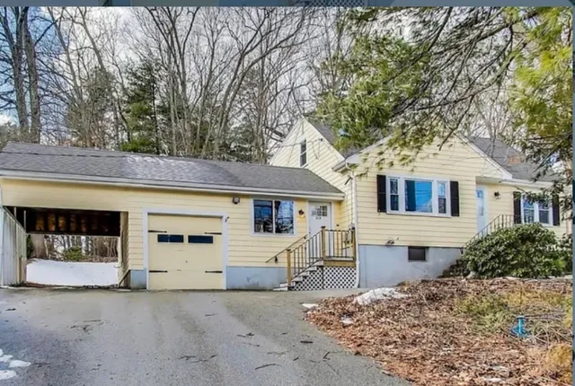 $5,500 | 215 Blue Hill Drive, Unit A, Westwood, MA 02090