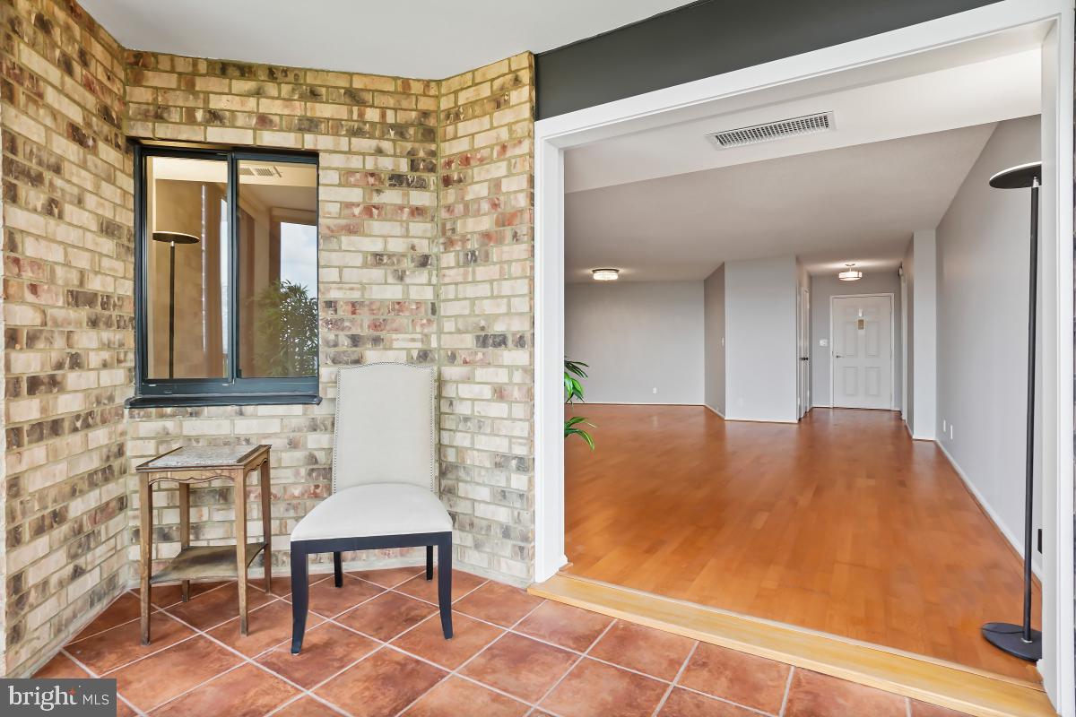 5902 Mt Eagle Drive, Unit 1503 Alexandria, VA 22303 - Photo 9 of 30 Sun/Florida Room - Opposite View/Living Room Right