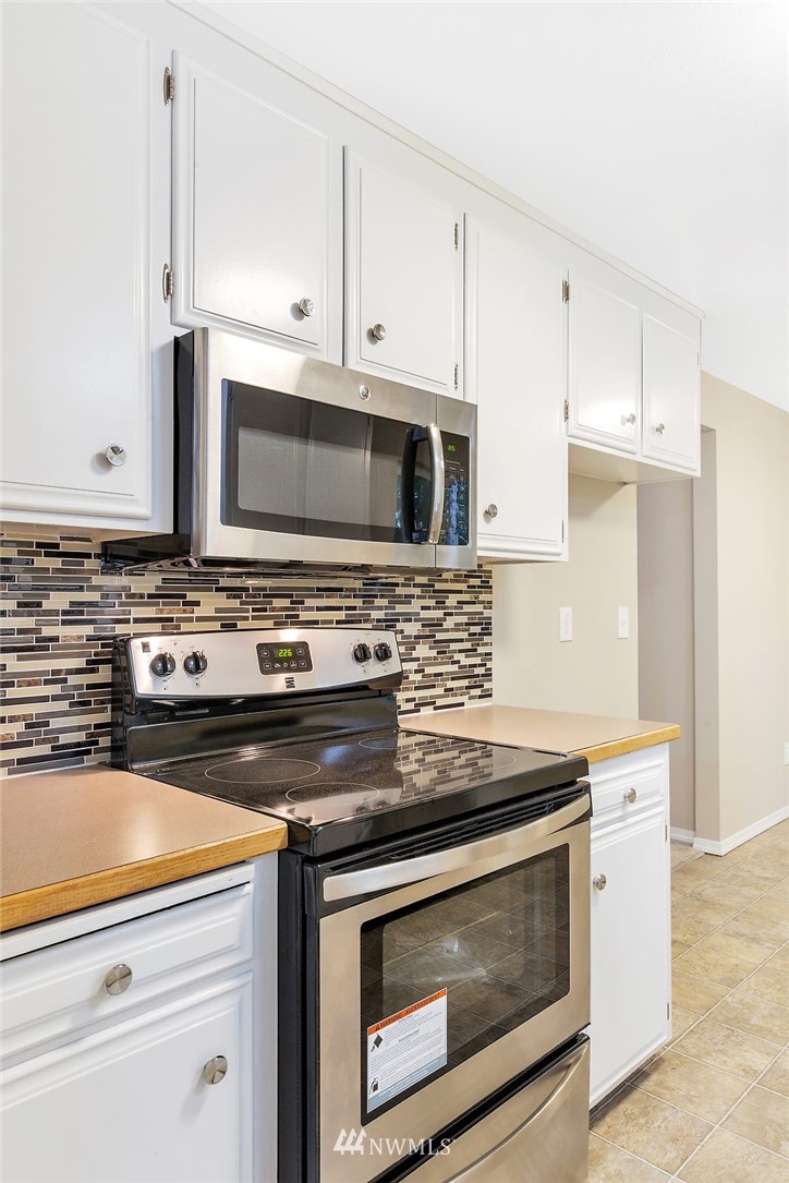 22017 7th Avenue West Bothell, WA 98021 - Photo 11 of 20